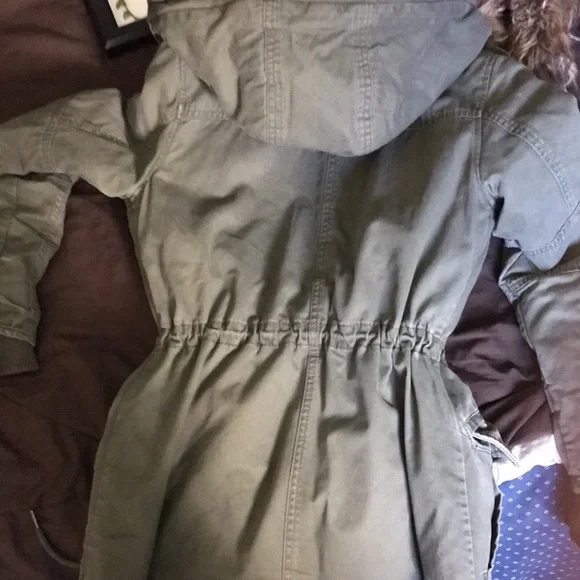 Beautiful khaki army Parka jacket - Picture 9 of 9